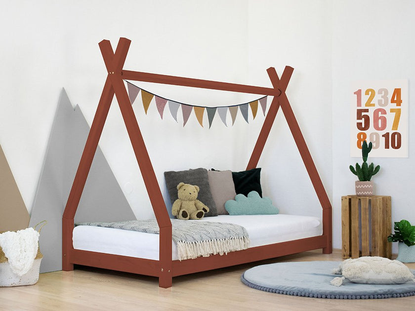 Children's wooden bed NAKANA in the shape of teepee