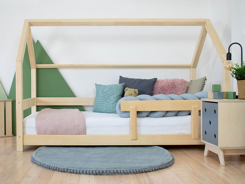 Children's house bed TERY with one barrier