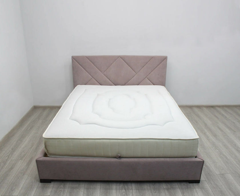Bed Stella