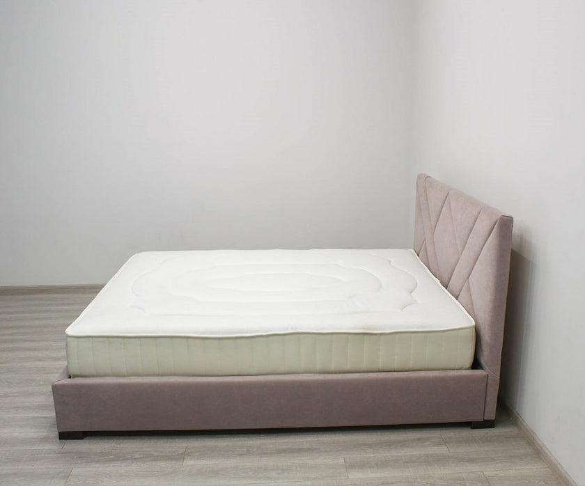 Bed Stella