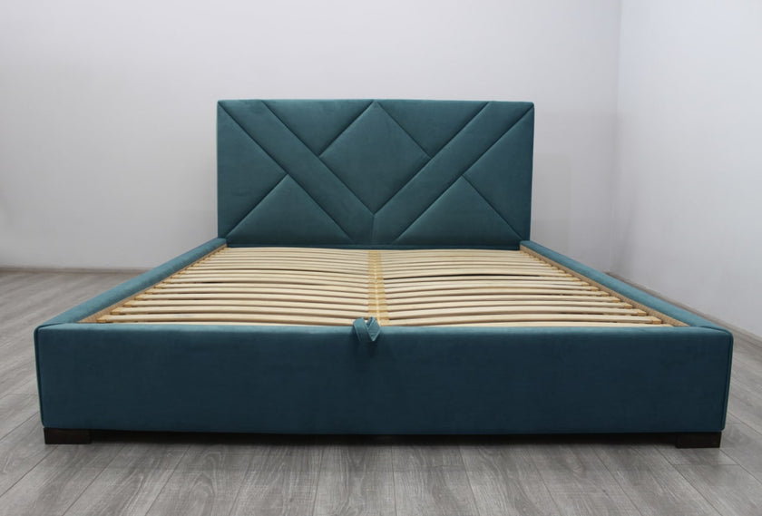 Bed Stella