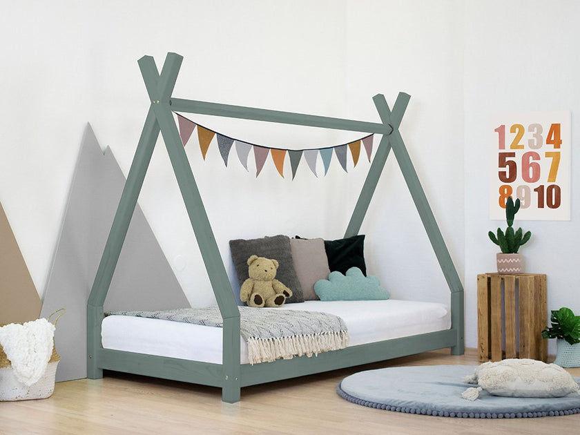 Children's wooden bed NAKANA in the shape of teepee