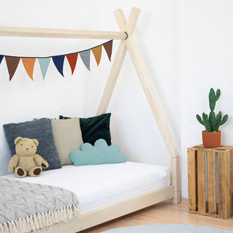Children's wooden bed NAKANA in the shape of teepee