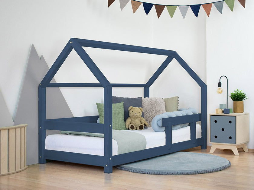 Children's house bed TERY with one barrier