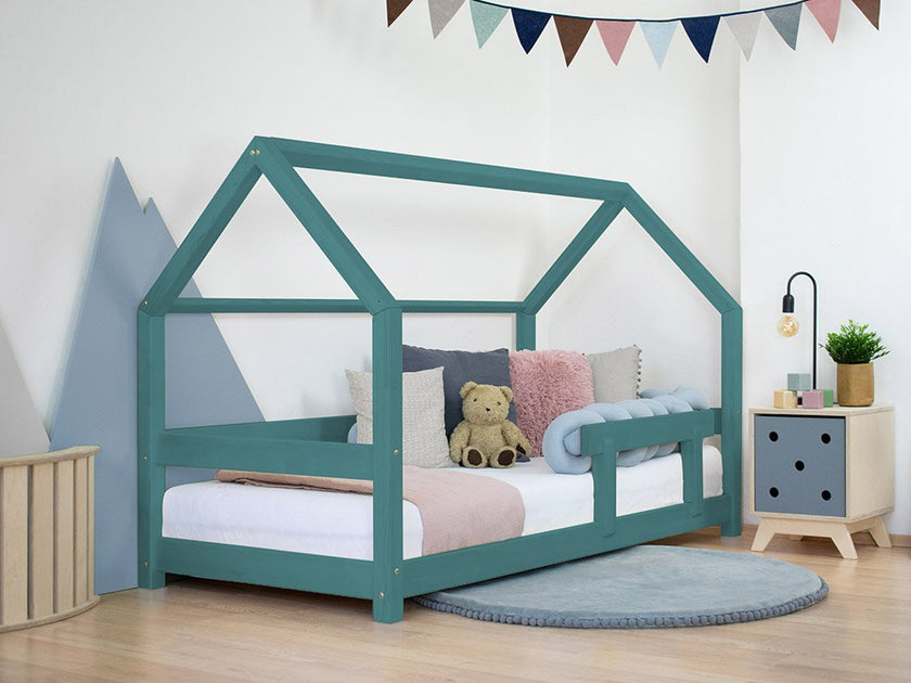 Children's house bed TERY with one barrier