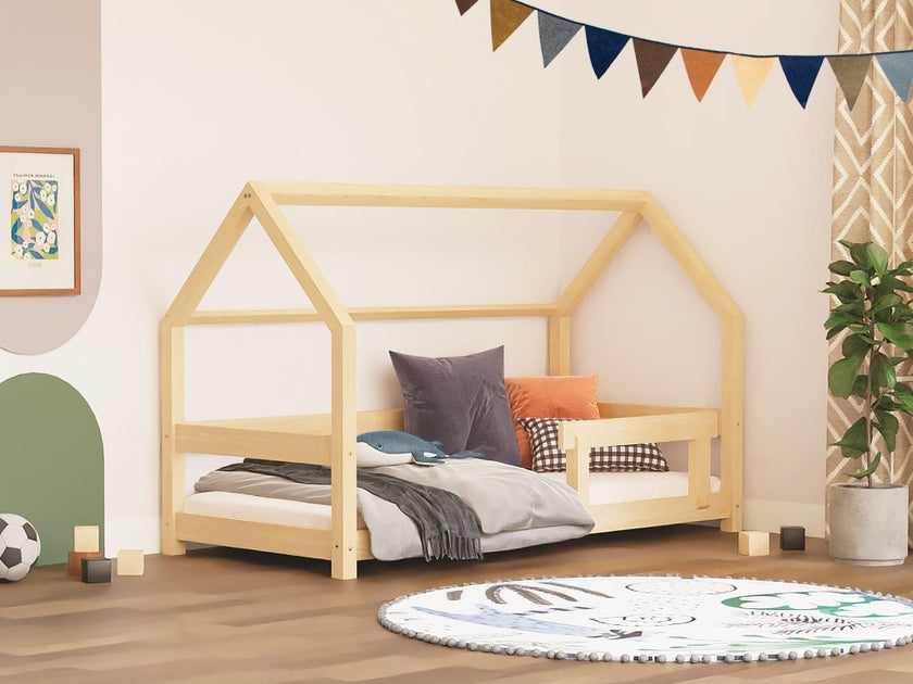 Children's house bed TERY with one barrier