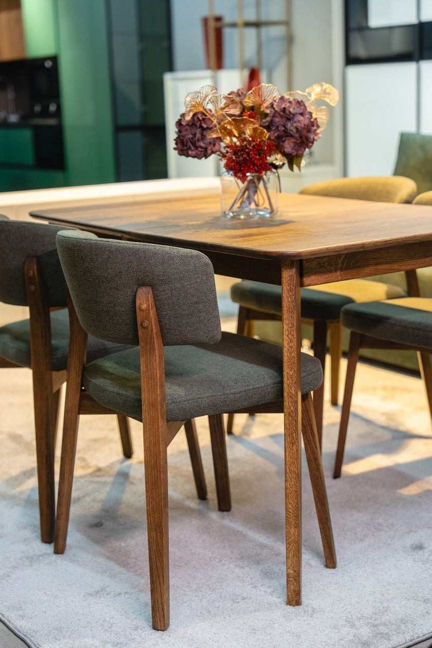 Table Mary